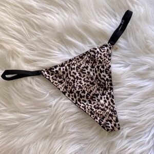 Y2K vintage Victoria’s Secret leopard print G string